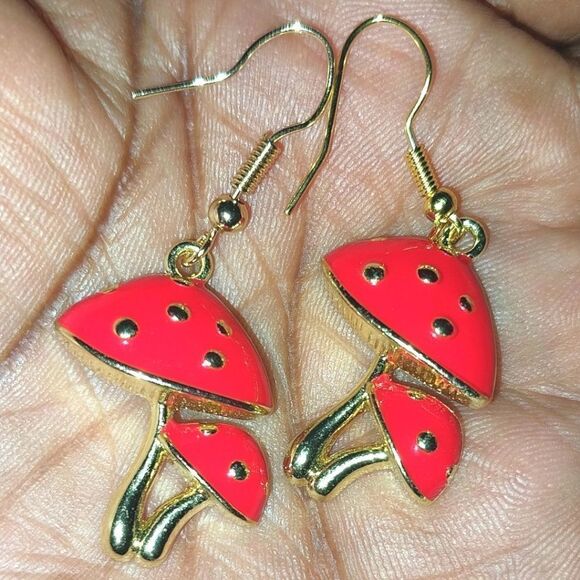 Super cute mushroom dangle earrings - Picture 6 of 6